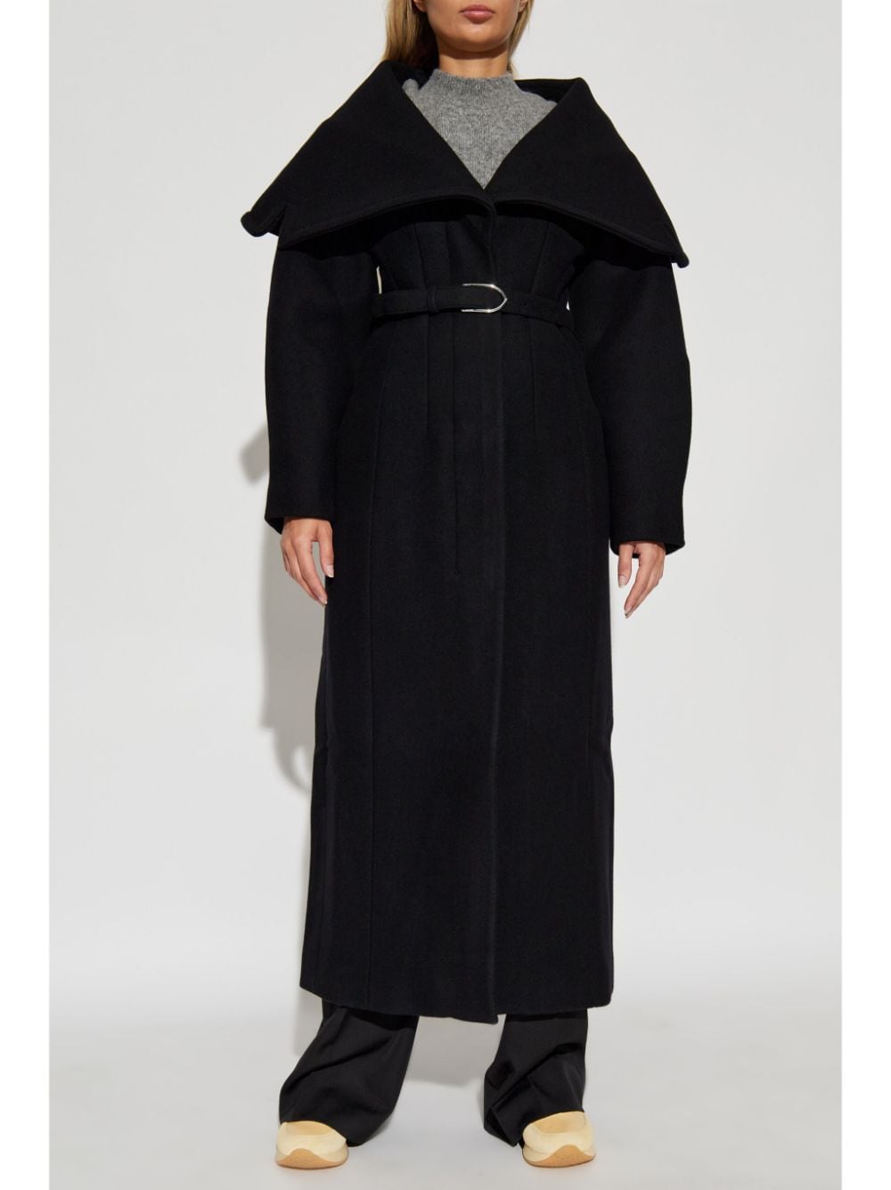 JACQUEMUS Coats Black