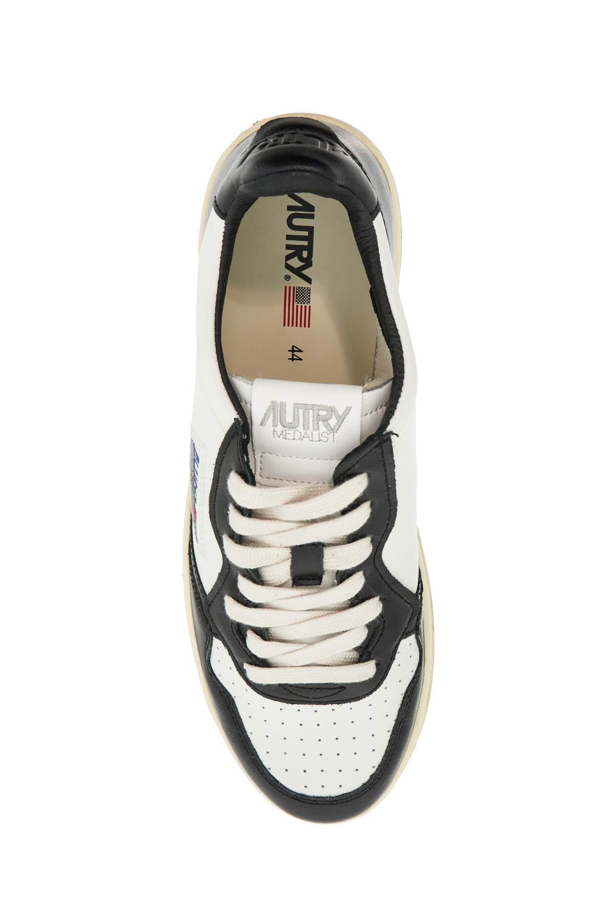 Autry medalist low sneakers