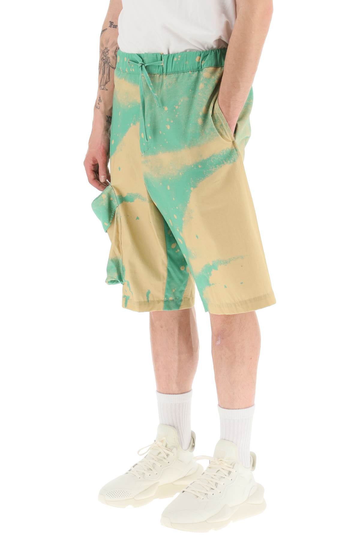 Oamc Smudge Oversized Shorts With Maxi Pockets   Green