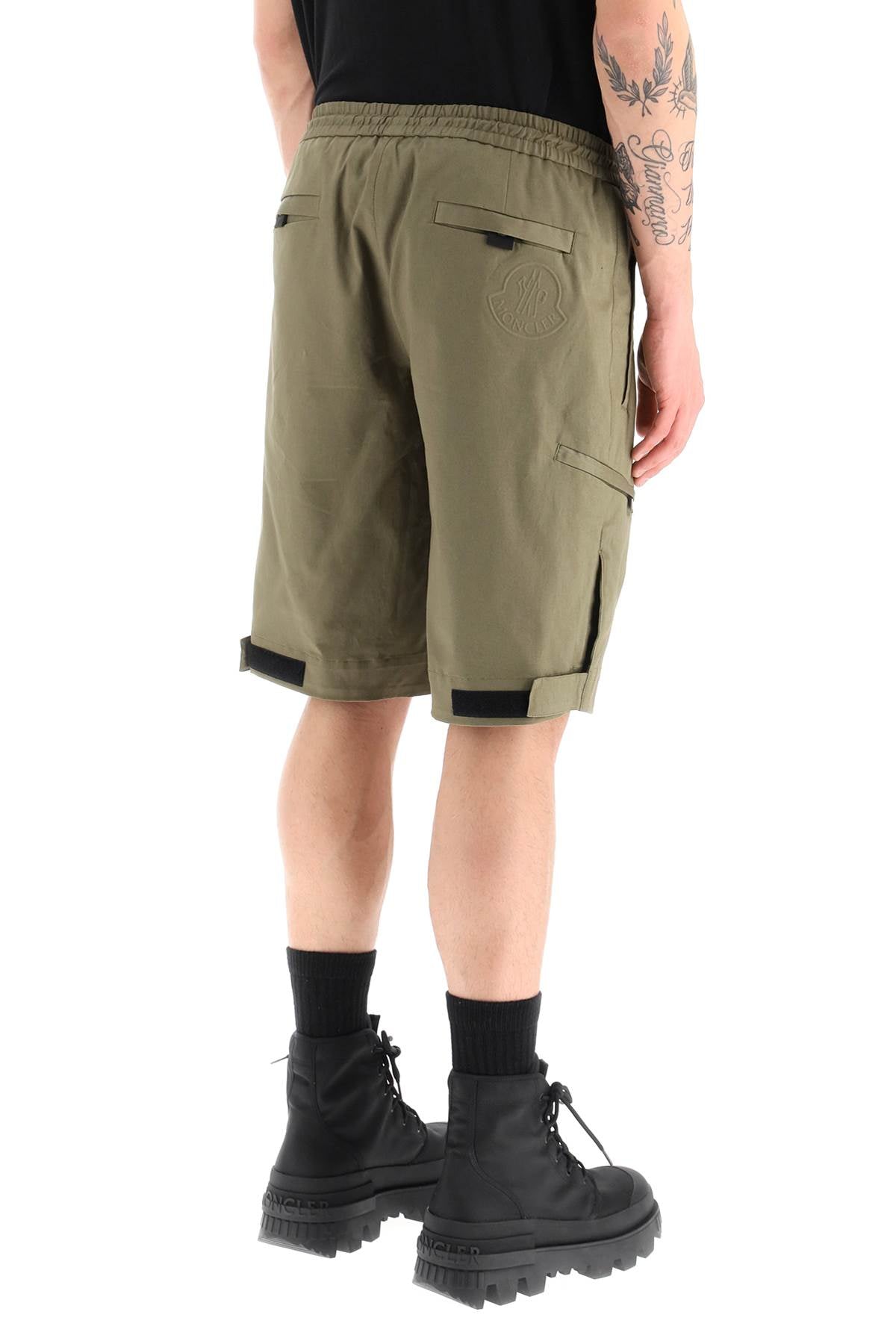 Moncler Shorts With Hook And Loop Closure   Green