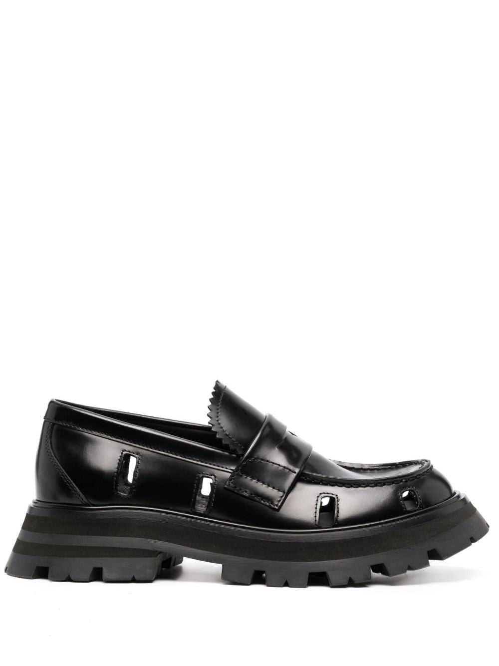 Alexander McQueen Flat shoes Black