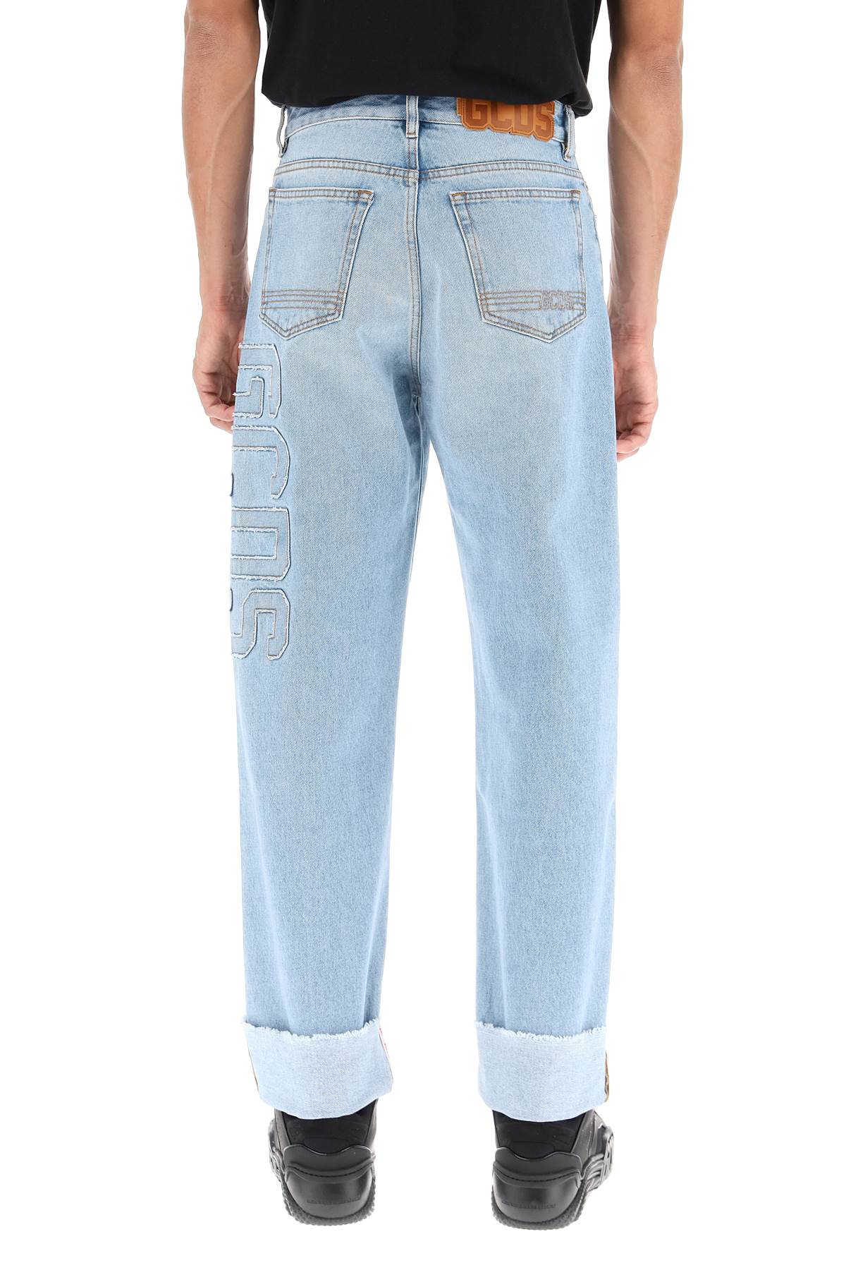 Gcds logo patch cropped jeans